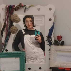 Meet your Posher, Junia